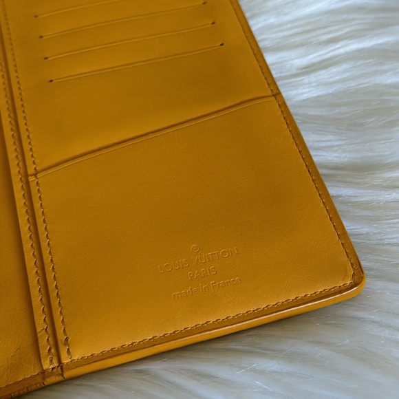 Louis Vuitton Brazza Wallet yellow long wallet saffron aerogramme - Picture 8 of 17